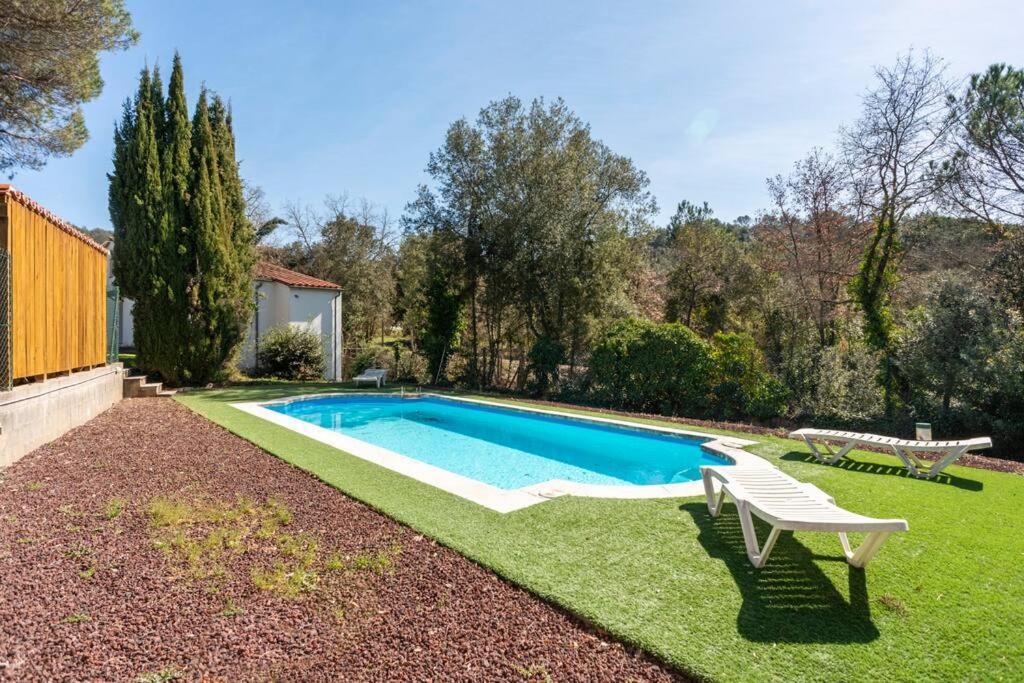 Casa Con Piscina Cerca De Gironaヴィラ エクステリア 写真