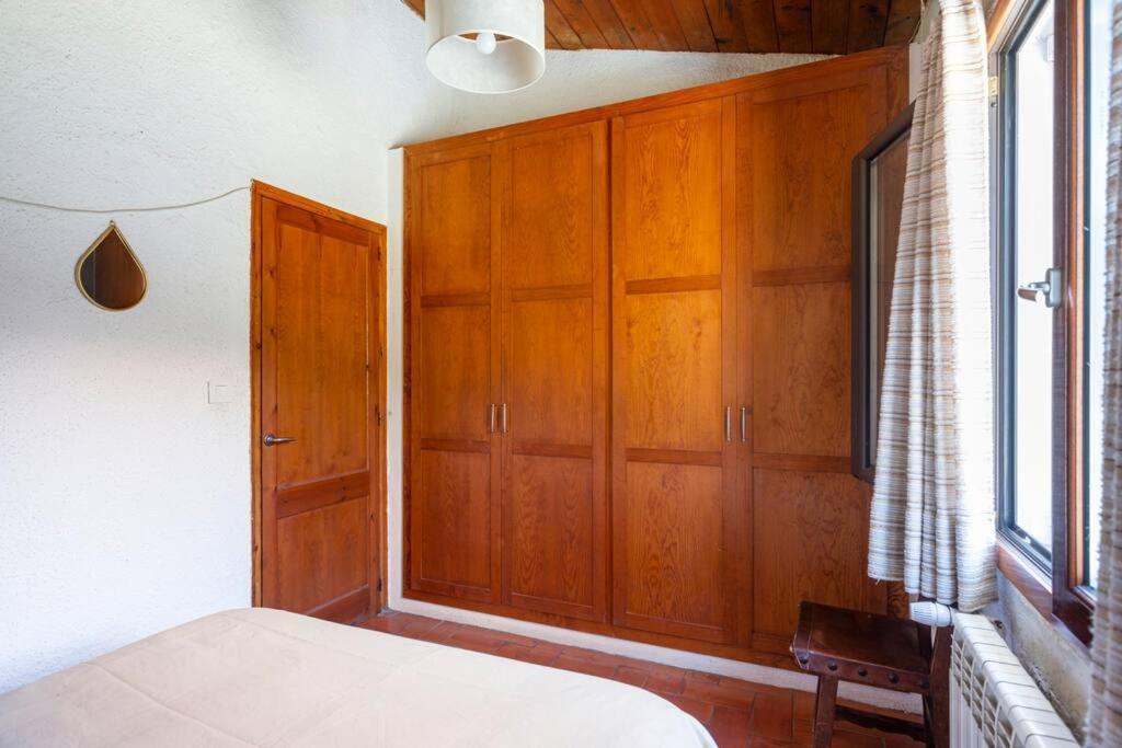Casa Con Piscina Cerca De Gironaヴィラ エクステリア 写真