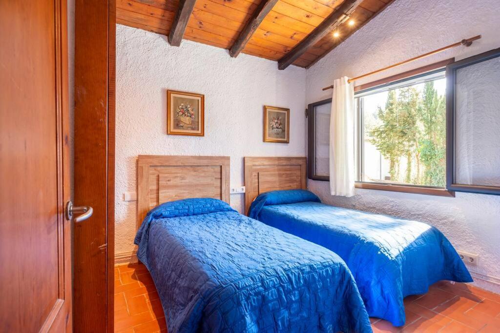 Casa Con Piscina Cerca De Gironaヴィラ エクステリア 写真